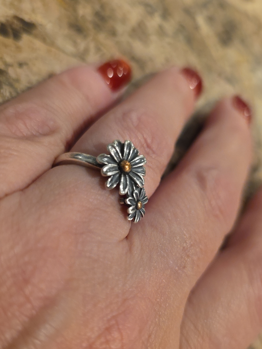 James Avery Size 7 Blooming Daisies Ring 925 Sterling Silver Retired Piece - Picture 2 of 3